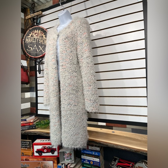 Solitaire cardigan size large - Picture 4 of 10